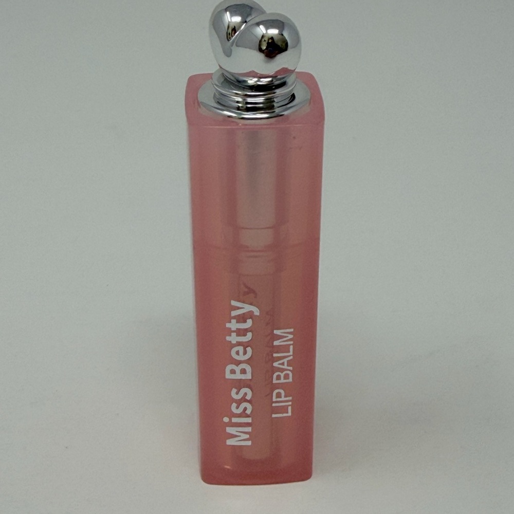 Miss Betty Lip Balm Pink Moisturizing Hydrating Tinted Lip Care Smooth Finish